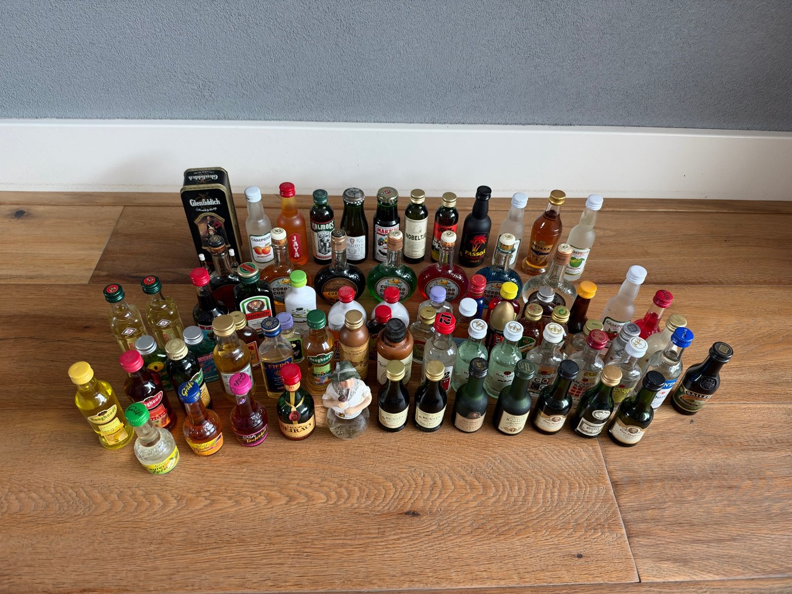 Grote verzameling miniatuur drankflesjes (mini's), Ophalen, Gebruikt