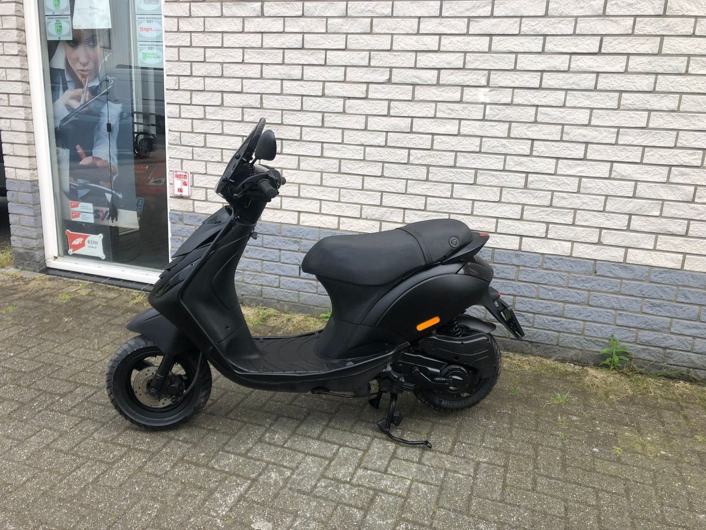 LEUKE PIAGGIO ZIP SP 45KM BROM 4-T MAT ZWART BJ2018 9000KM, Fietsen en Brommers, Scooters | Piaggio, PIAGGIO, Onbekend, Onbekend