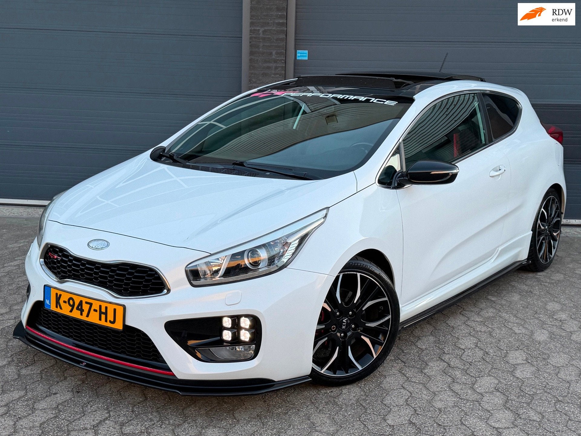 Kia Pro_cee'd 1.6 GT|PANO|CAMERA|MAXTON DESIGN|VOL OPTIE, Auto's, Voorwielaandrijving, Euro 5, Gebruikt, 1591 cc