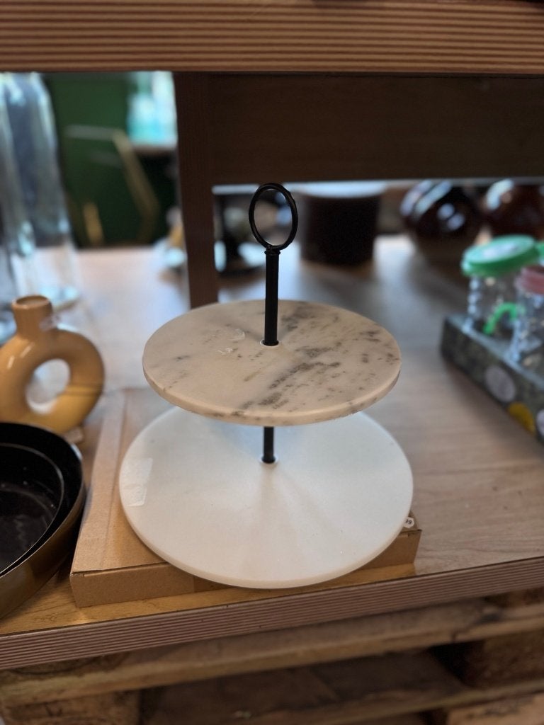 Etagère twee lagen wit marmerlook met zwart handvat nieuw, Huis en Inrichting, Ophalen of Verzenden, Nieuw, Etagère, Met handvat