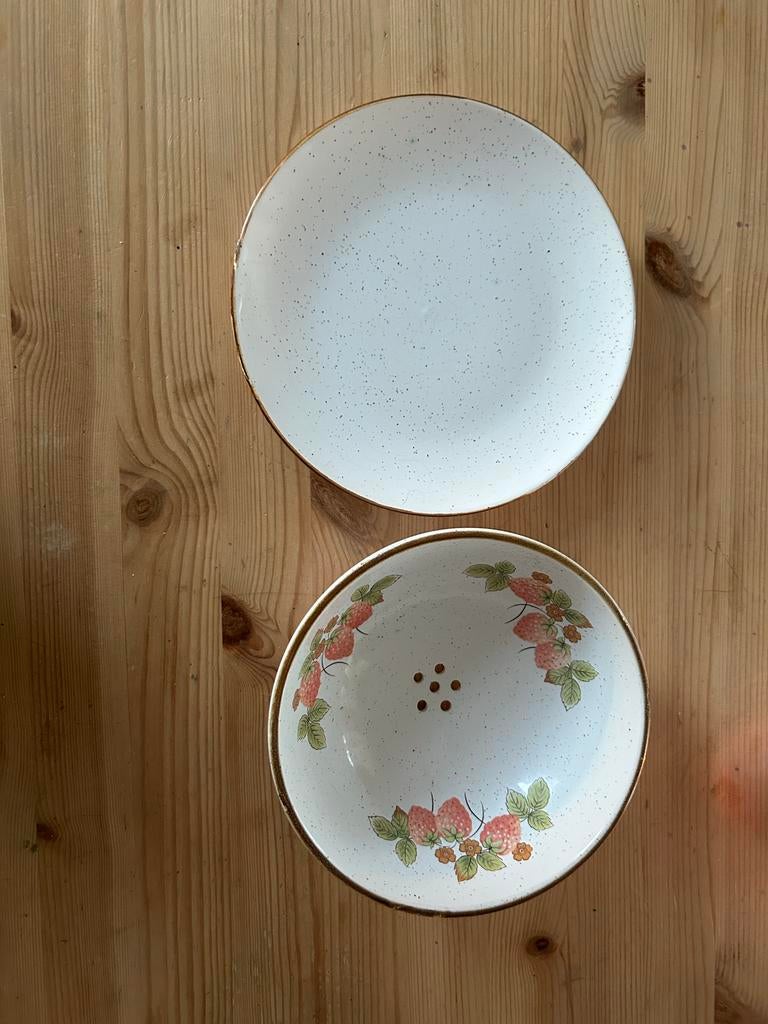 Vintage Aardbeien Bowl met Schotel - Retro Servies, Antiek en Kunst, Ophalen of Verzenden