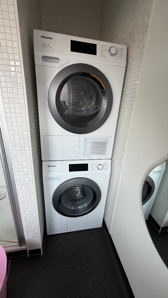 Miele W1 washing machine and T1 tumble drier, Witgoed en Apparatuur, Ophalen, 1200 tot 1600 toeren, 8 tot 10 kg, Zo goed als nieuw