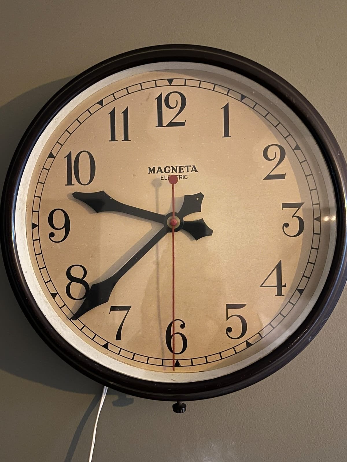 Vintage Magnetta elektrische wandklok 1940, Ophalen