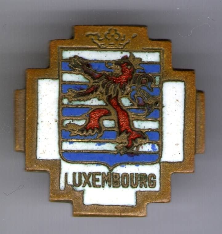 Luxembourg email op koper wapen broche ( H_084), Verzenden, Zo goed als nieuw, Stad of Land, Speldje of Pin