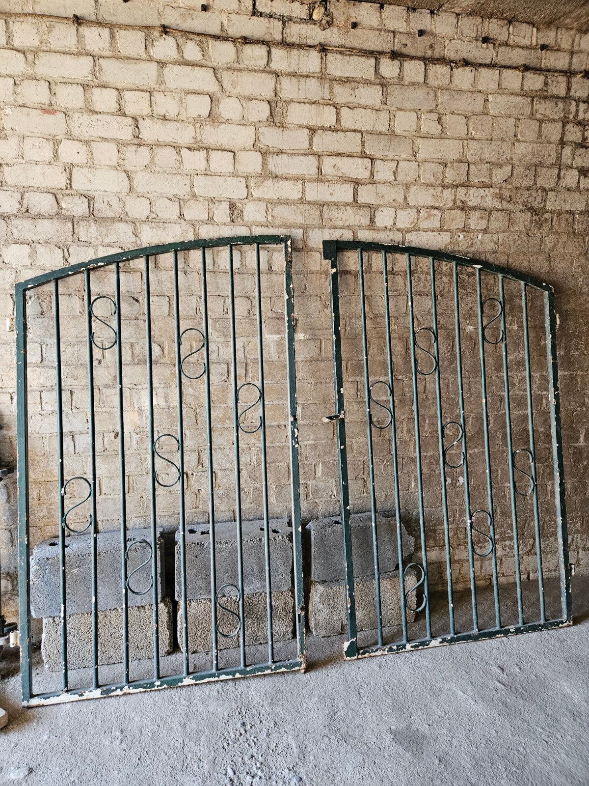 Hekwerk poort, groot, Ophalen, IJzer