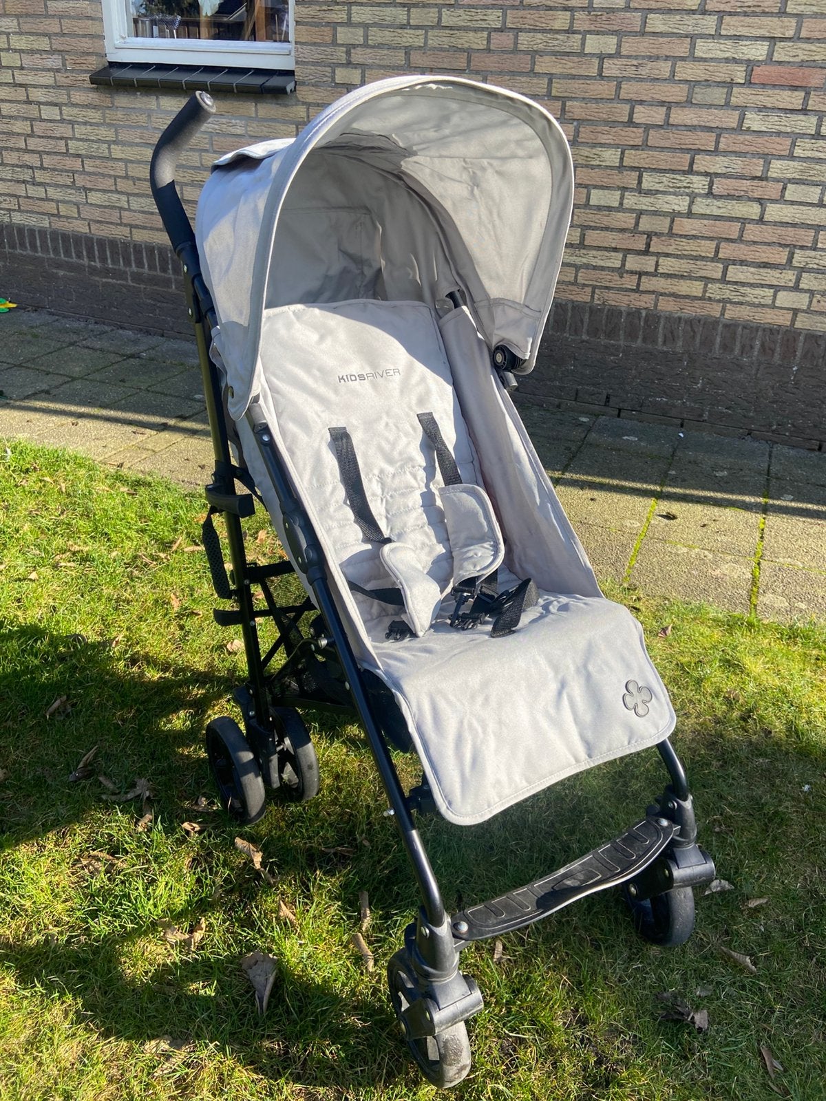 Zeer nette buggy van KidsRiver, Kinderen en Baby's, Ophalen of Verzenden, Zo goed als nieuw