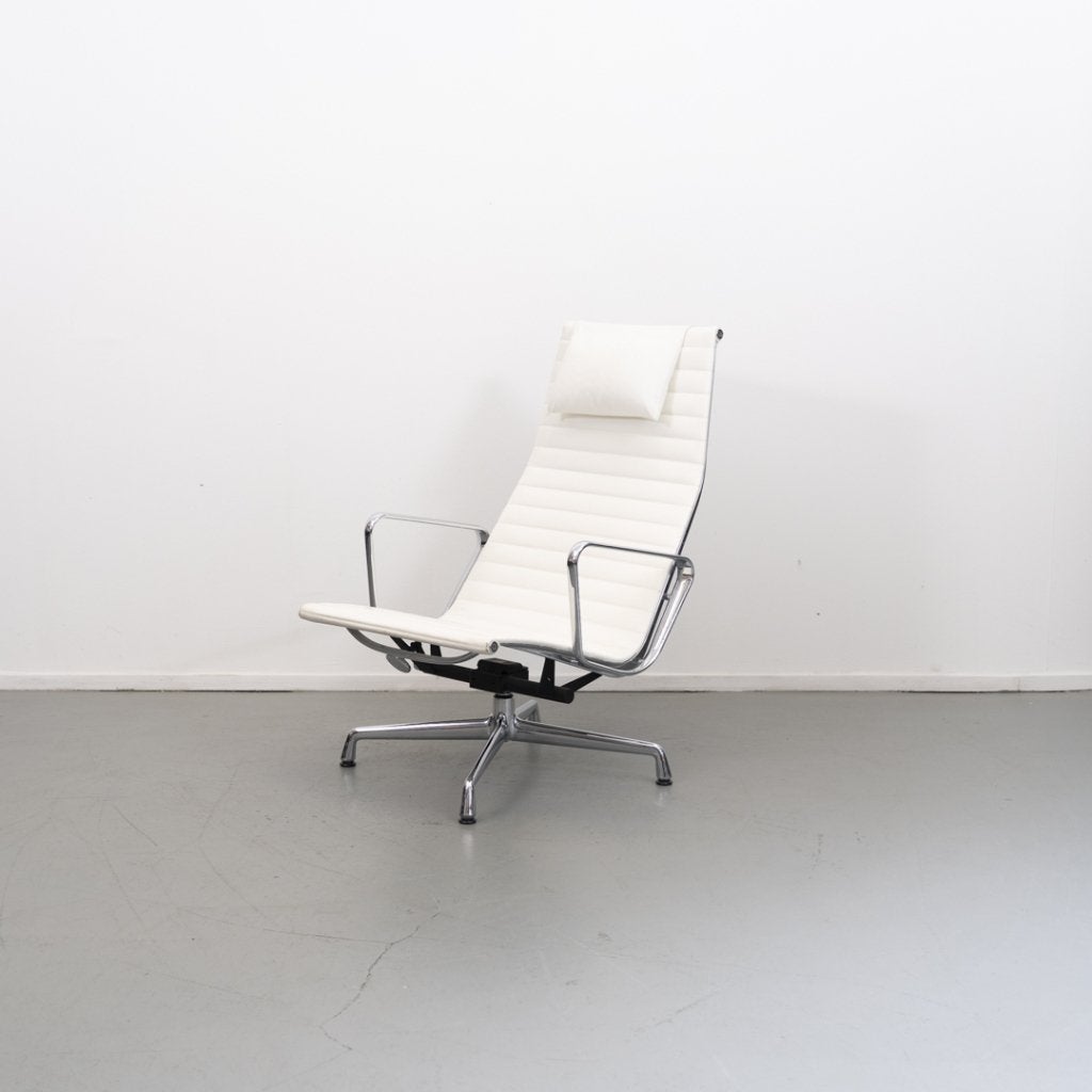 1x Vitra Eames EA 124 Fauteuil Wit Leer - Chroom, Huis en Inrichting, Niet ingevuld, Niet ingevuld, 75 tot 100 cm, Ophalen of Verzenden