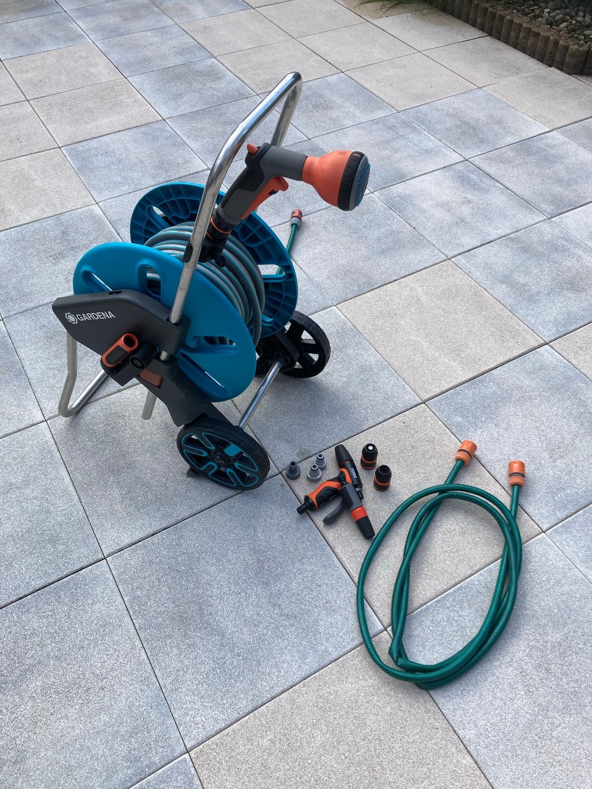 Gardena slanghaspel 20 meter met accessoires, Ophalen, Zo goed als nieuw, Tuinslanghaspel