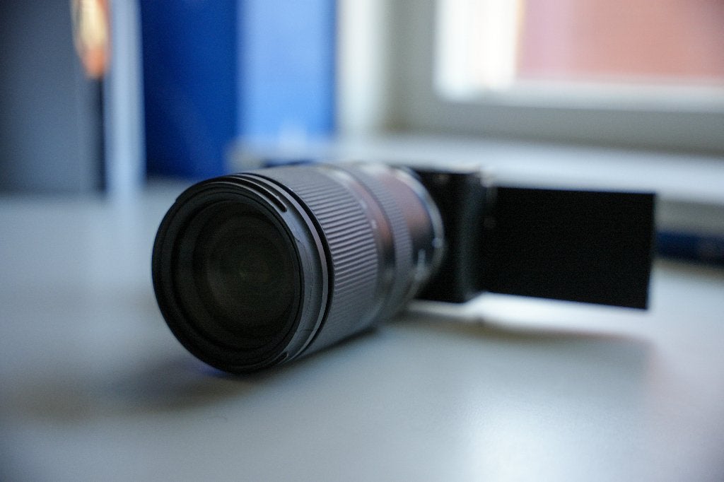 Sony ZV-E10 + Tamron 17-70mm F2.8, Audio, Tv en Foto, Ophalen of Verzenden, Zo goed als nieuw, 24 megapixels, Accu