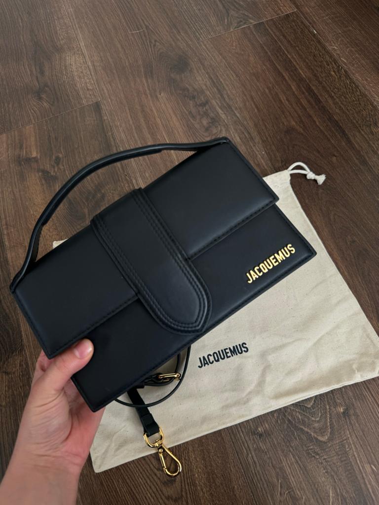 Jacquemus Le Bambino tas zwart met gouden hardware, Sieraden, Tassen en Uiterlijk, Tassen | Damestassen, Ophalen of Verzenden