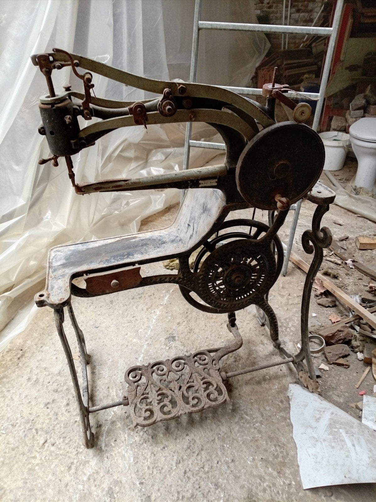 Antieke 19e-eeuwse schoenmakersnaaimachine Fior / Bern, Ophalen