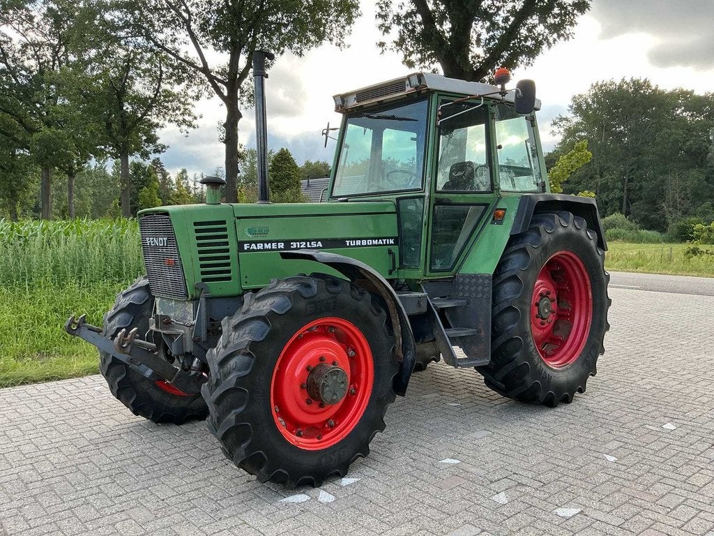 1988 Fendt Farmer 312 LSA Turbomatik Vierwielaangedreven lan, Zakelijke goederen, Agrarisch | Tractoren, Gebruikt, Fendt