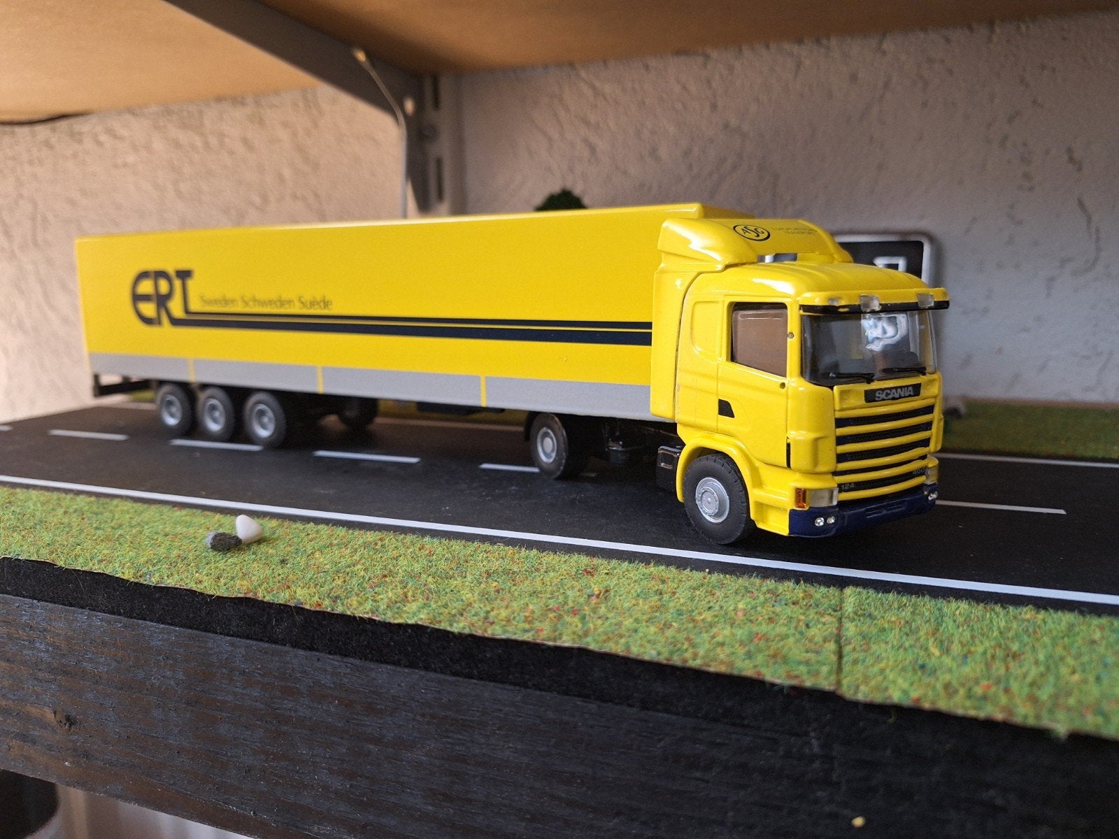SCANIA 124L.  ERT/ ASG, Hobby en Vrije tijd, Modelauto's | 1:50, Verzenden, Nieuw, Bus of Vrachtwagen, Lion Toys