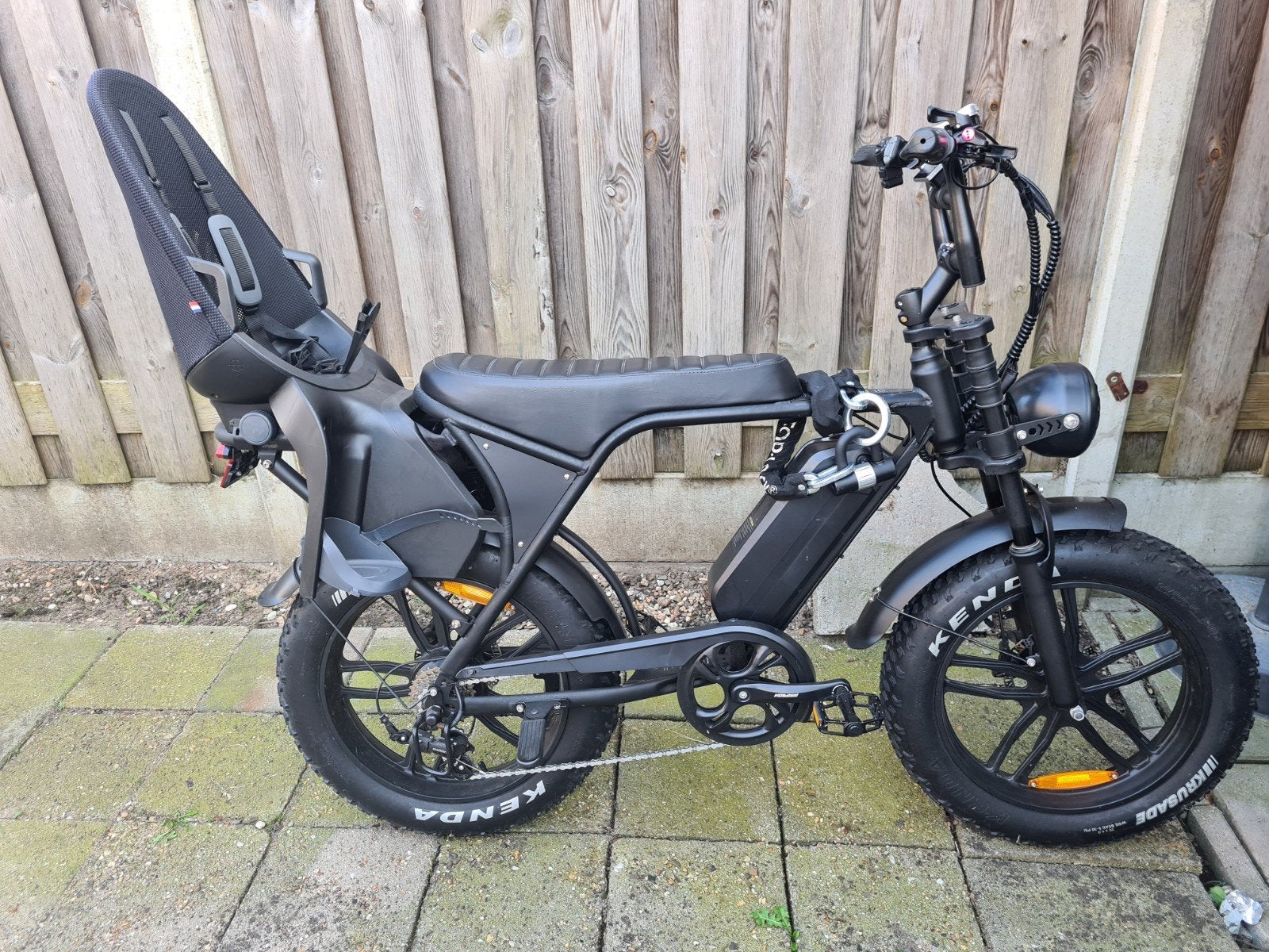 Fatbike Ouxi V8.3 met 2 achterzitjes en kettingslot, 59 cm of meer, Ophalen, Zo goed als nieuw, Overige merken