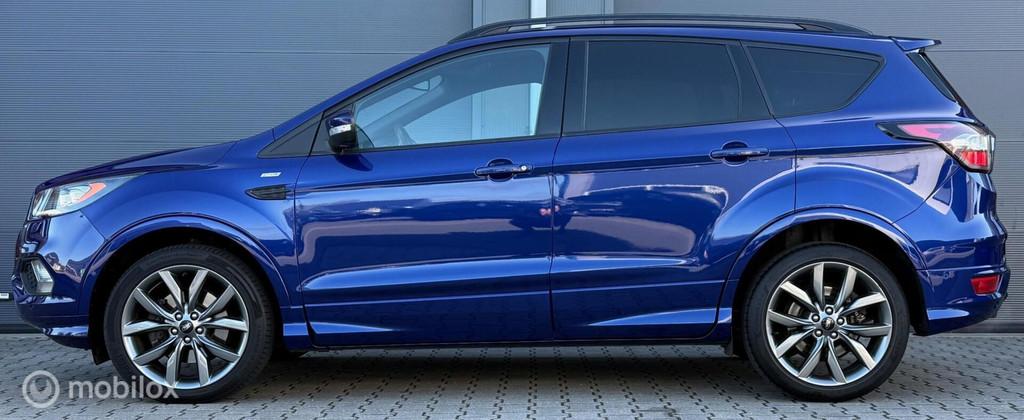 Ford Kuga 1.5 EcoBoost ST Line 182PK Navi+/19"/Trekhaak/Wint, Auto's, Automaat, 4 cilinders, Blauw, 1586 kg