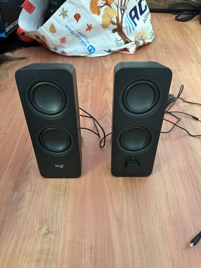 Logitech speakers, Ophalen, Zo goed als nieuw