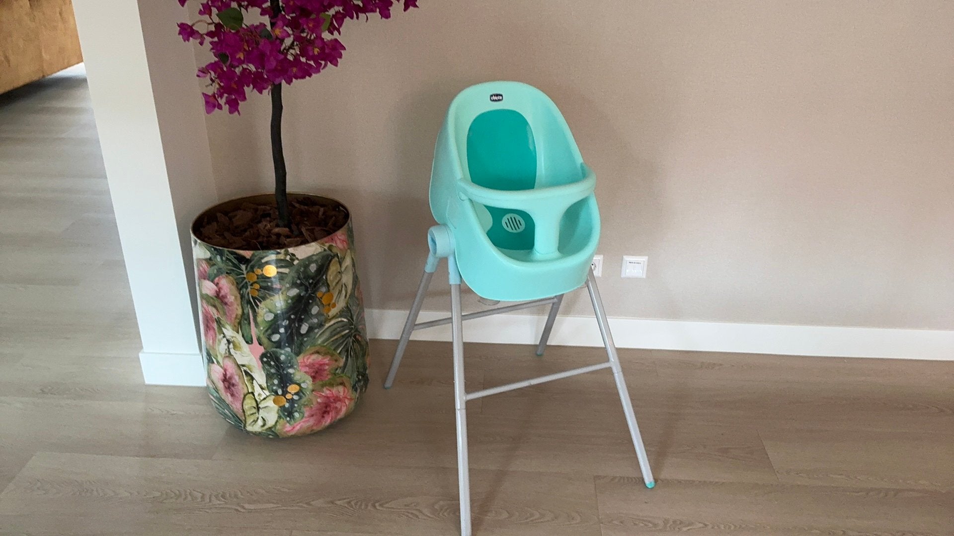 Chicco bubble nest kinderstoel, Ophalen, Zo goed als nieuw, Badje
