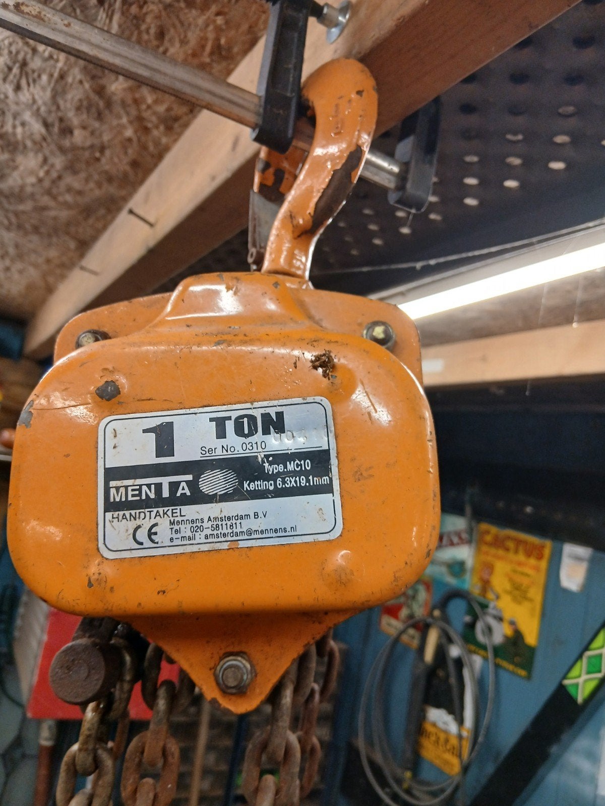 1 Tons ketting takel, Ophalen
