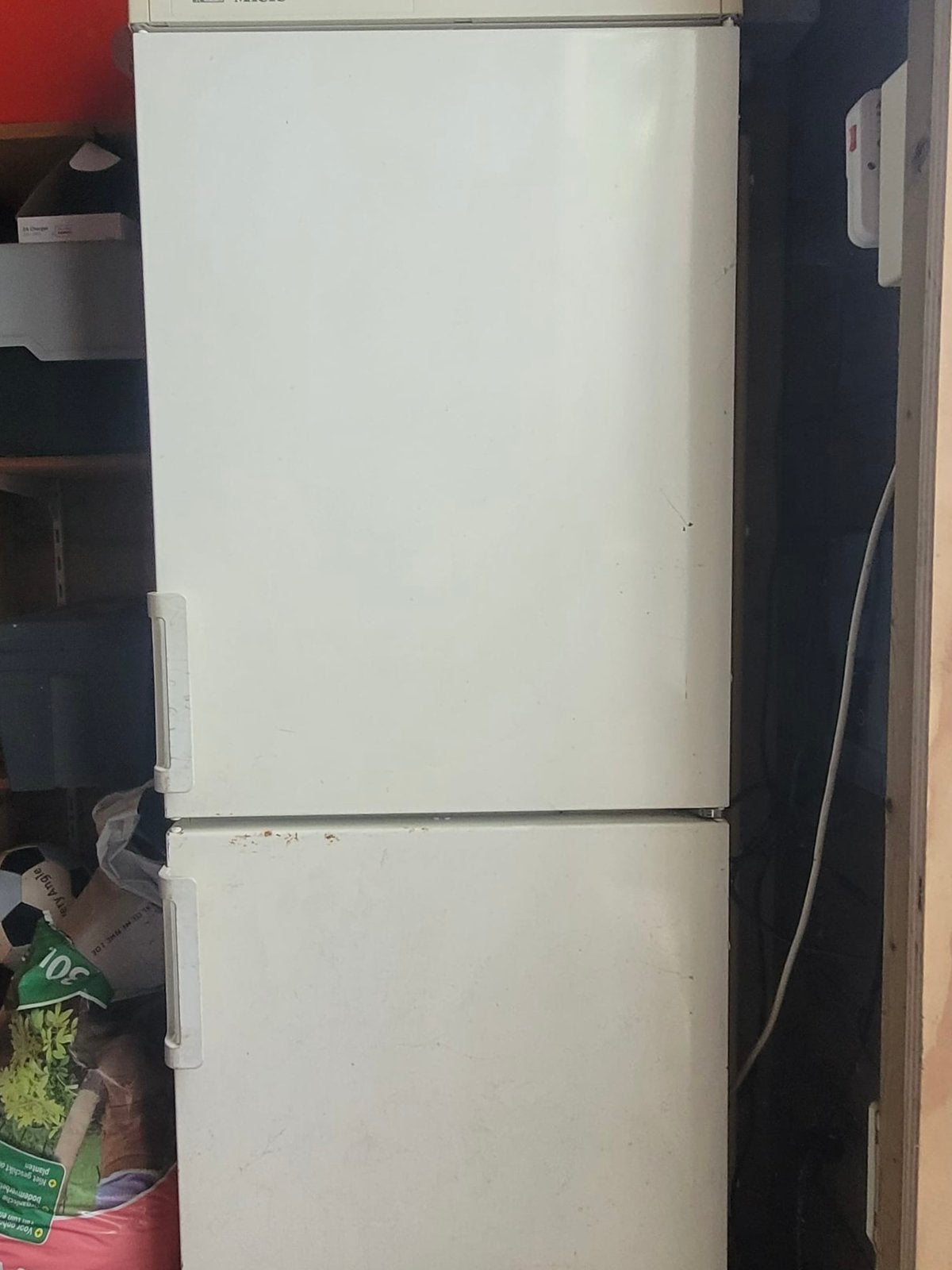 Miele Koelkast met separaat vries gedeelte, Witgoed en Apparatuur, Koelkasten en IJskasten, Ophalen, 150 tot 200 liter, Gebruikt