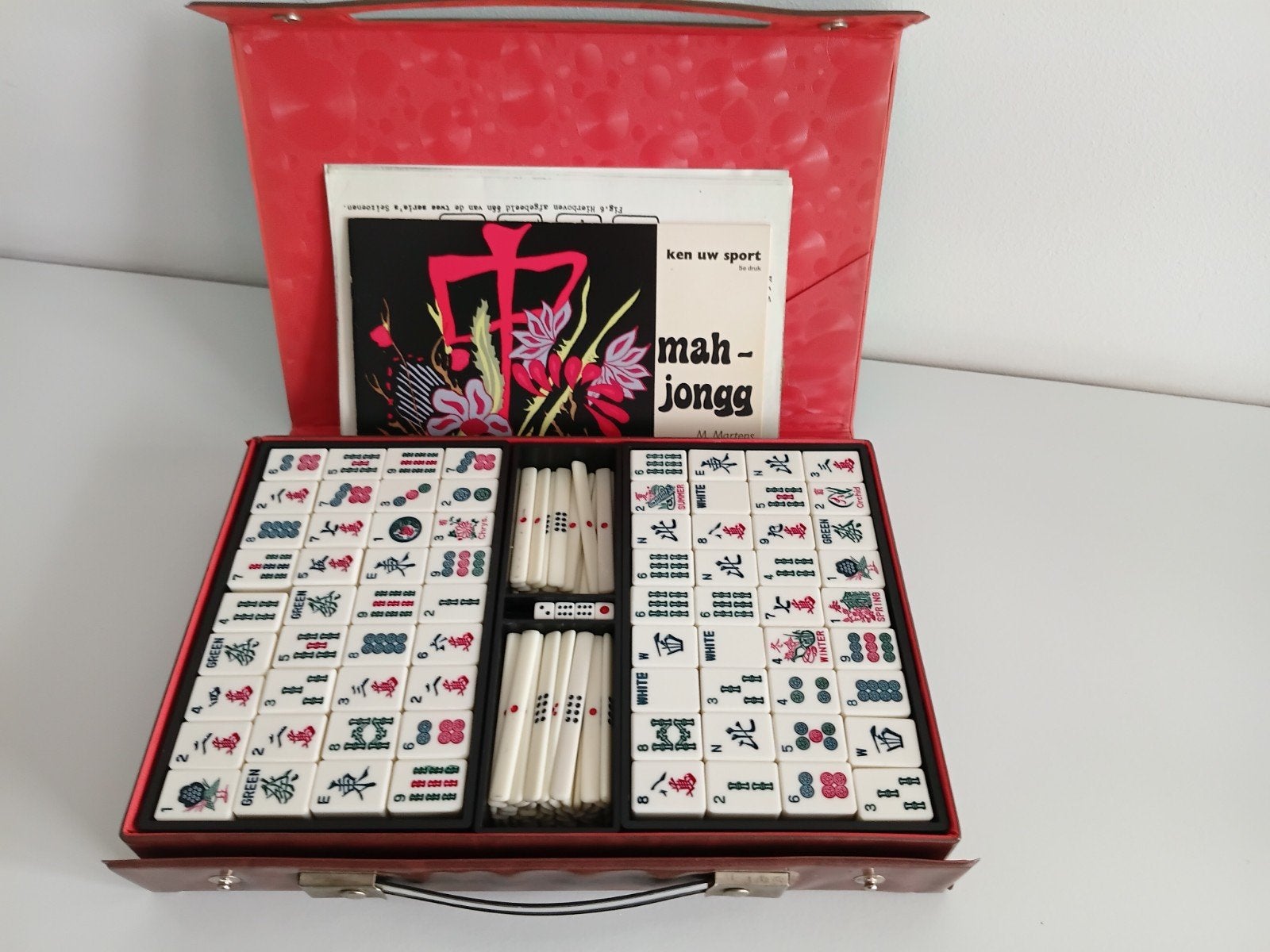 Vintage Mahjong spel in koffer - Compleet, Drie of vier spelers, Ophalen, Gebruikt, Onbekend