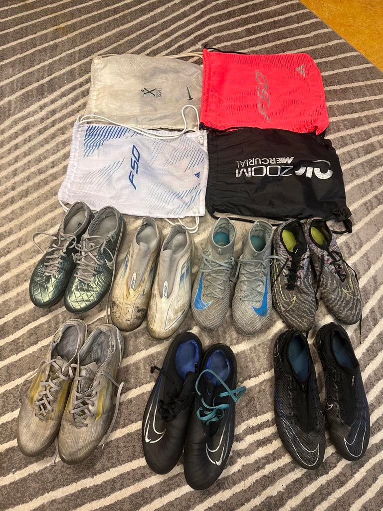 Voetbalschoenen, Ophalen of Verzenden, Schoenen