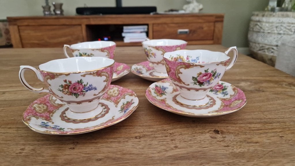 Royal Albert servies, Antiek en Kunst, Ophalen