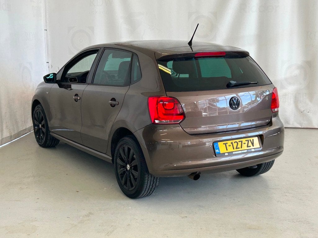 Volkswagen Polo 1.2 TSI First Edition|PANO|AIRCO|CRUISE|PARK, Auto's, Volkswagen, Euro 5, 4 cilinders, Bruin, Bedrijf