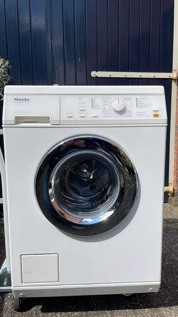 Miele Novotronic W 313 Wasmachine - Gratis voor cadeaubon, Gebruikt, Voorlader, 85 tot 90 cm, 1200 tot 1600 toeren