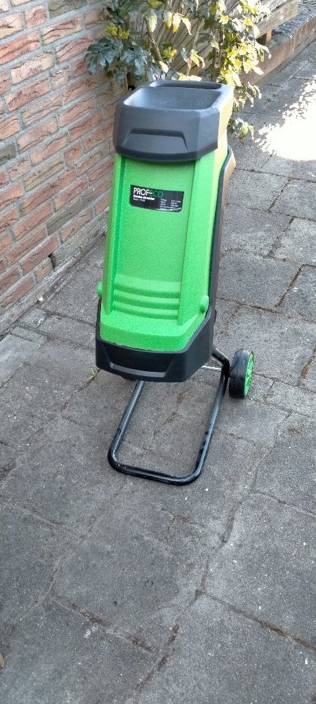 Profeco Tuinhakselaar 2000w,  nieuw en gemonteerd, Nieuw, Met opvangzak, Elektrisch, Ophalen
