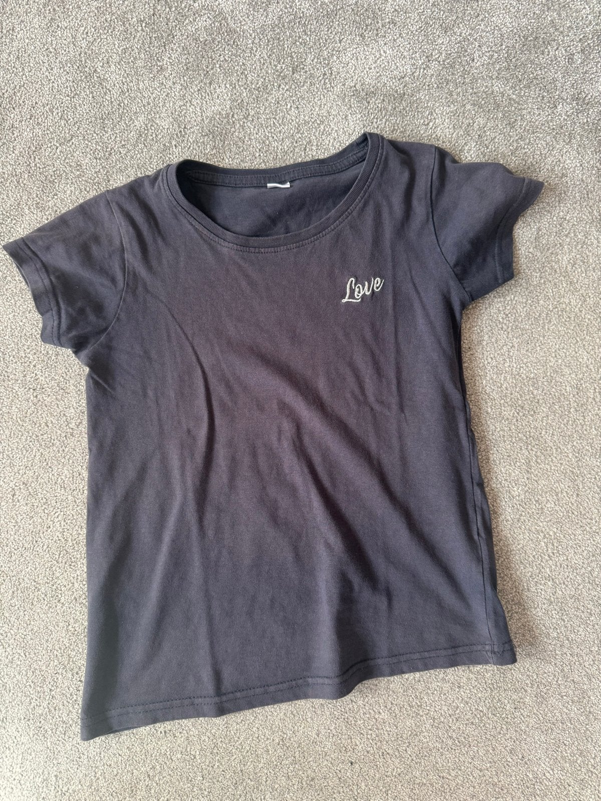 T-shirt met 'Love' opdruk, maat 134/140, Ophalen of Verzenden, Gebruikt, Jongen of Meisje, Shirt of Longsleeve