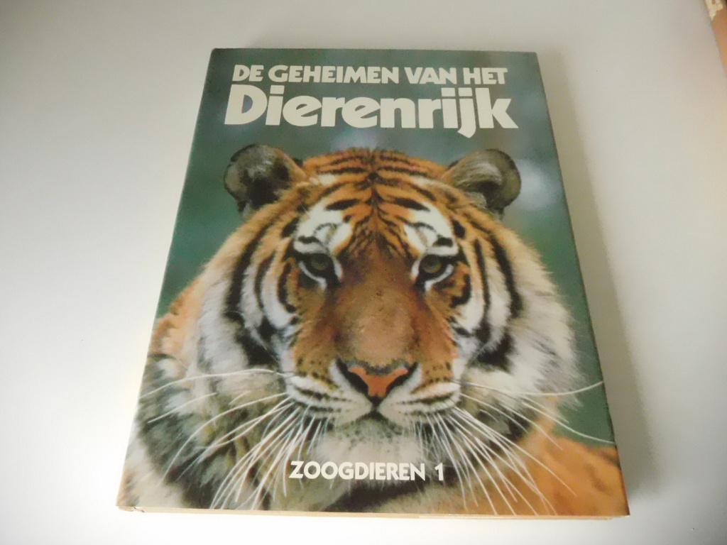 (N) De geheimen van het dierenrijk, serie van 11 boeken, Boeken, Ophalen of Verzenden, Zo goed als nieuw, Overige diersoorten