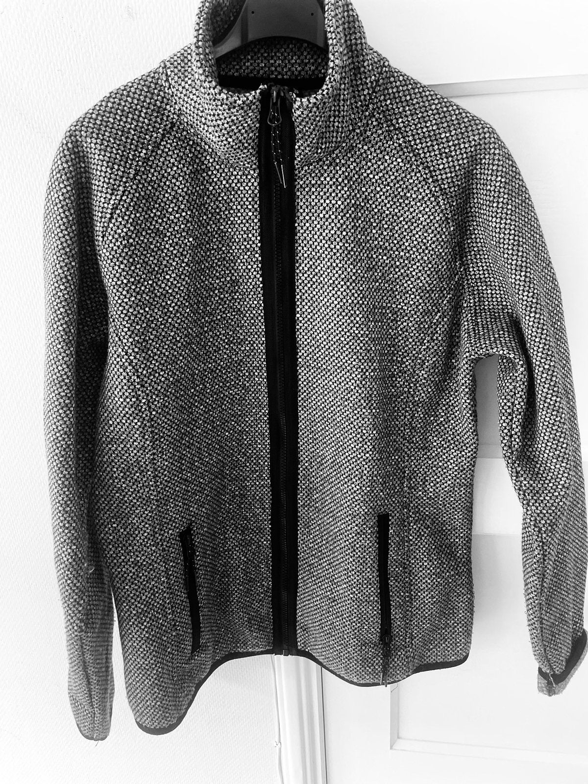 Te koop: nieuwe outdoor jas, Kjelvik, maat S, Ophalen of Verzenden, Nieuw, Maat 38/40 (M)