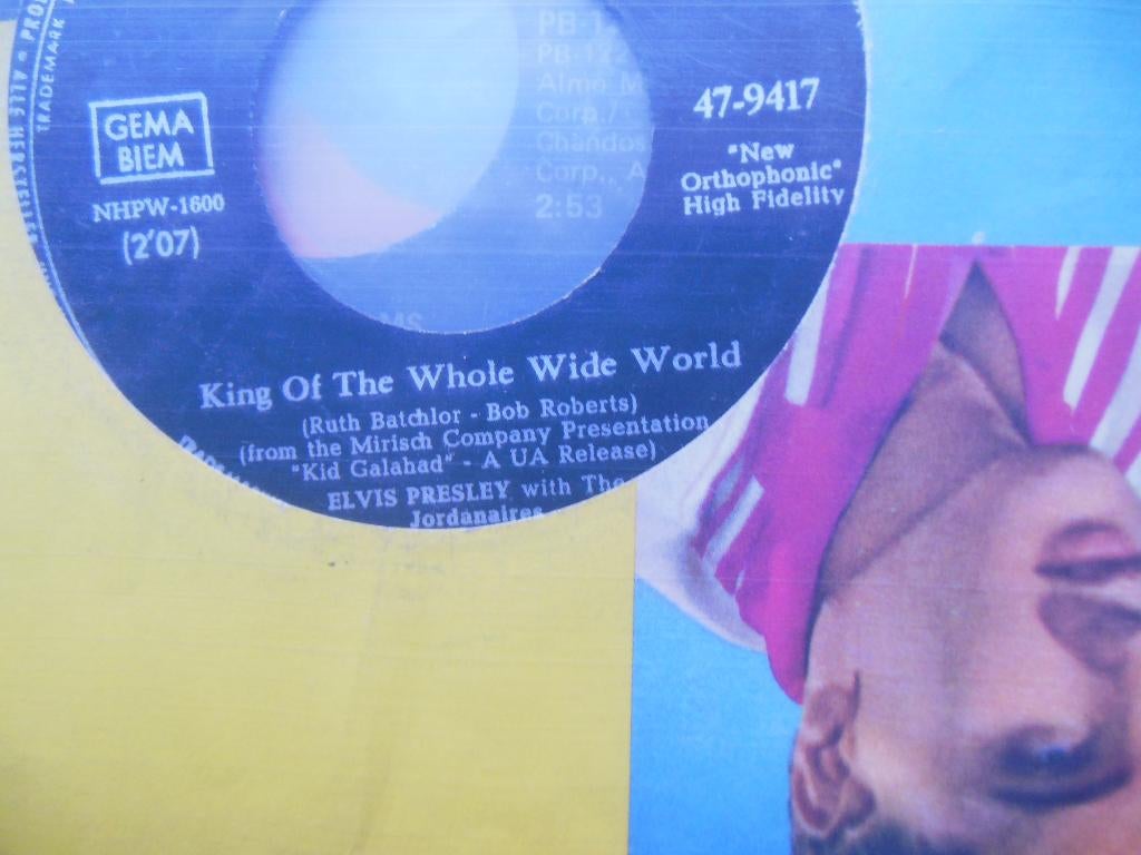 single elvis presley vinyl record king of the whole wide 7'', Gebruikt, 7 inch, Single, Ophalen of Verzenden