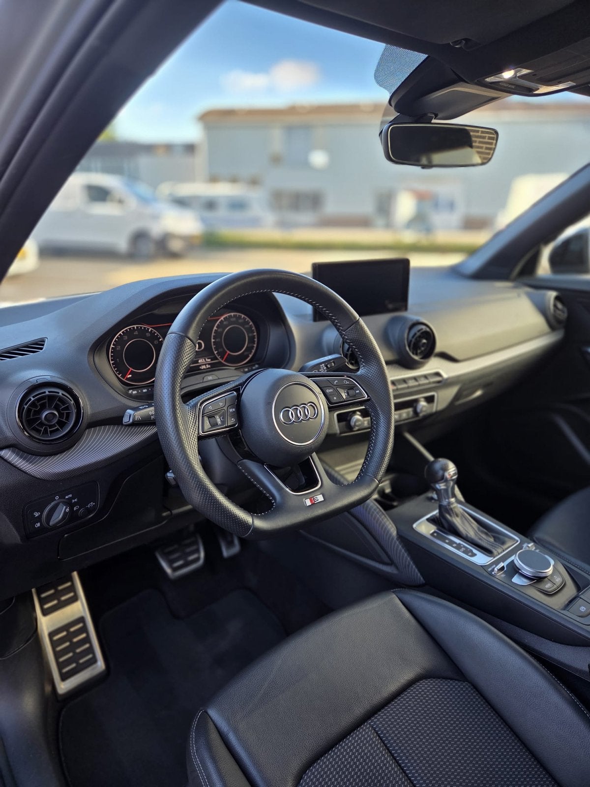 Audi Q2 1.4 Tfsi CoD 150pk S Tronic 2017 Grijs, Auto's, Q2, 4 cilinders, Origineel Nederlands, 1395 cc