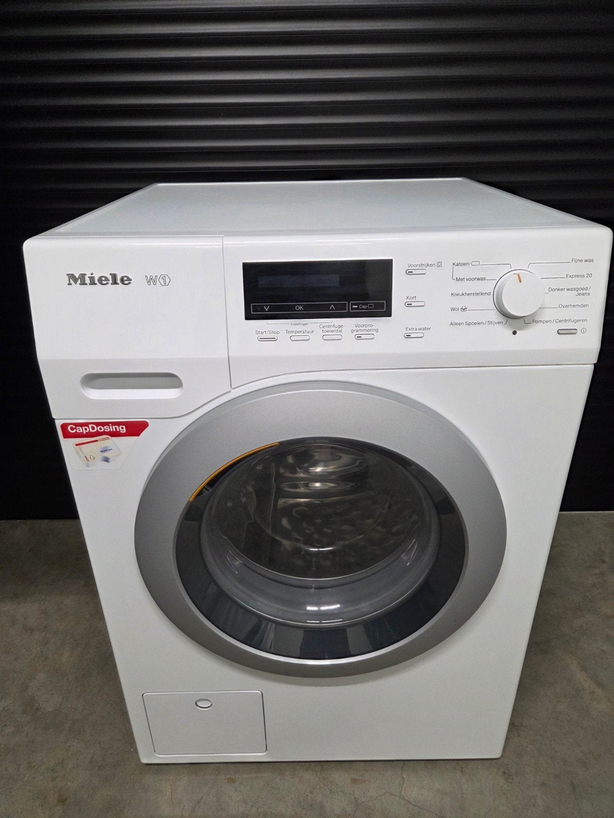 Miele-wasmachine w1 1600 toeren, Witgoed en Apparatuur, 8 tot 10 kg, Ophalen of Verzenden, 85 tot 90 cm, 1600 toeren of meer