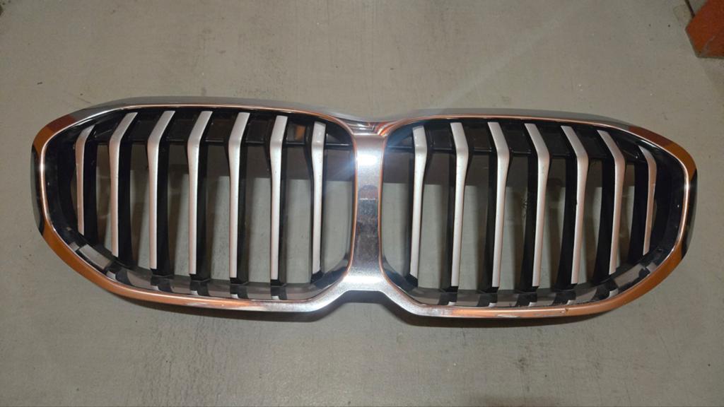 BMW F40 Grill 1 Serie (vanaf 2021) - Zo goed als nieuw, Ophalen of Verzenden, Gebruikt, Voor, BMW