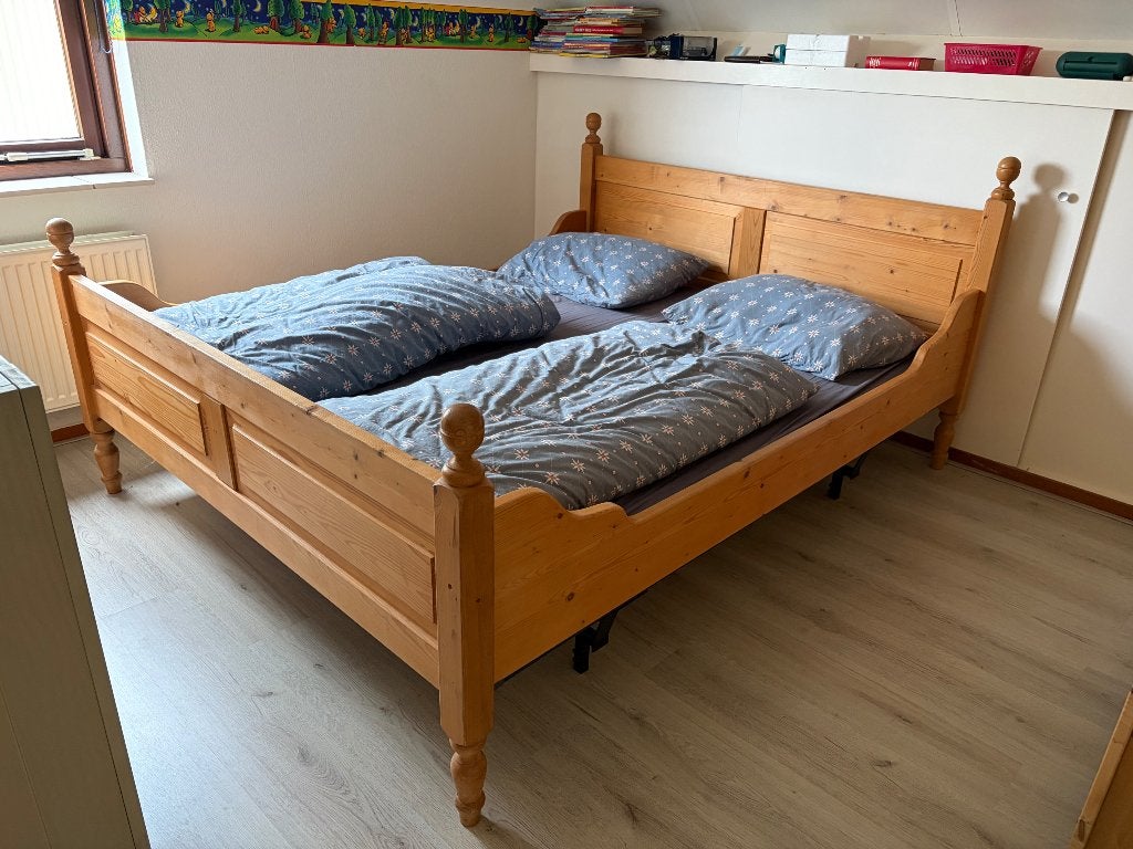 Grenen bed 160x200 inclusief matrassen en latten, Ophalen, Gebruikt, Overige kleuren, Tweepersoons