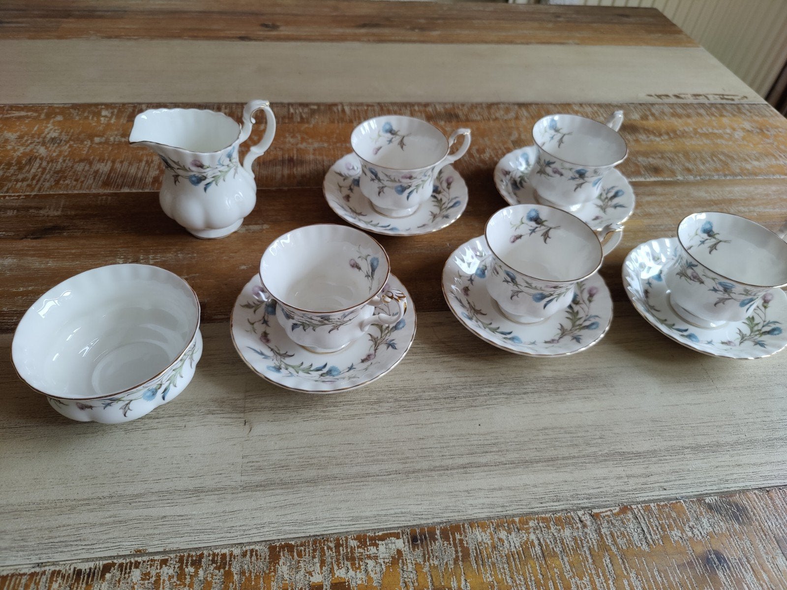 Royal Albert Brigadoon kop & schotels   melk/suiker setje, Verzenden, Zo goed als nieuw, Overige stijlen, Kop(pen) en/of Schotel(s)