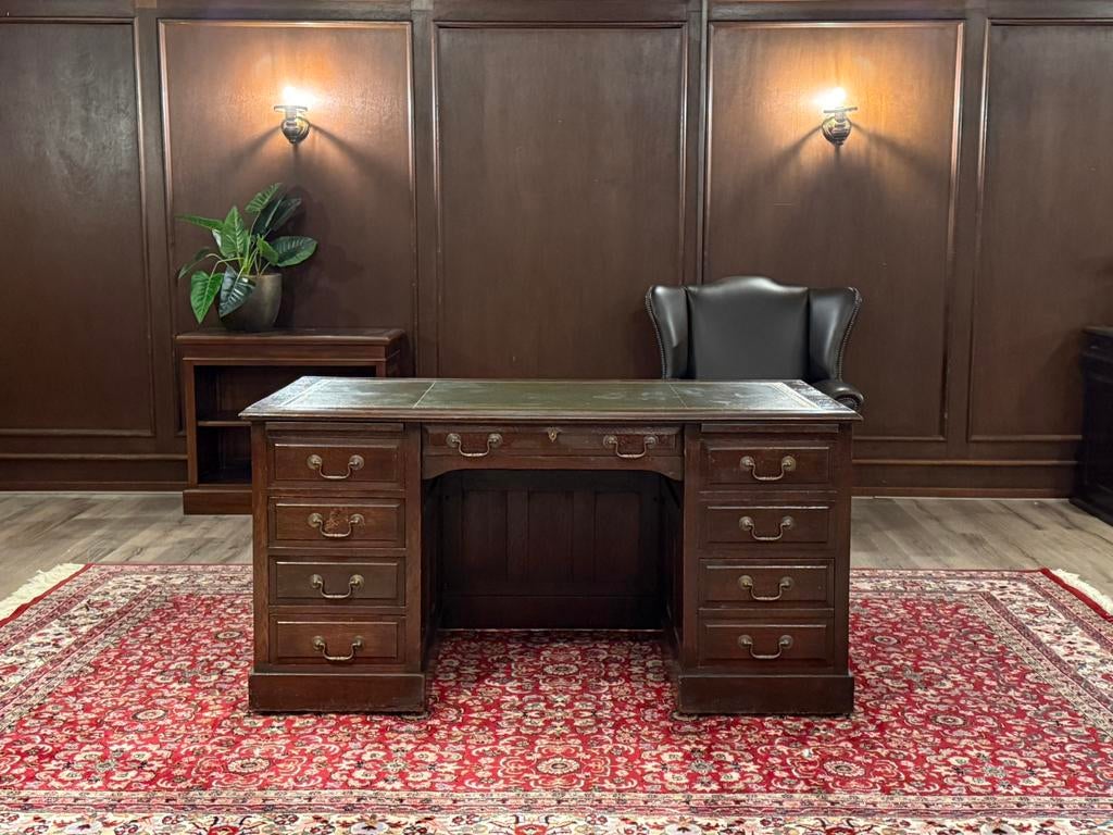 Antiek klassiek Engels bureau #663, Huis en Inrichting, Bureaus, Hout, Bruin, Ophalen of Verzenden, Zo goed als nieuw