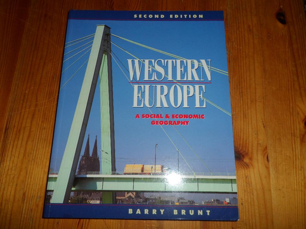 Barry brunt - western europe a social & geographic, Ophalen of Verzenden, Alpha, Zo goed als nieuw, WO