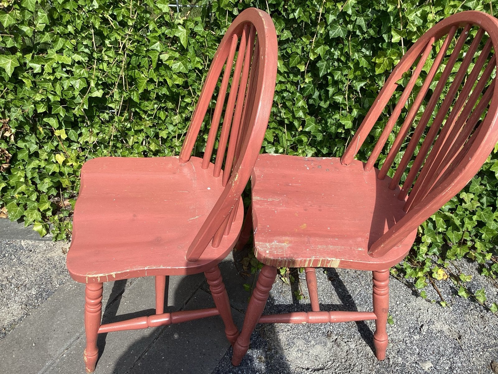 2 rode houten stoelen, ideaal voor klusprojecten, Ophalen
