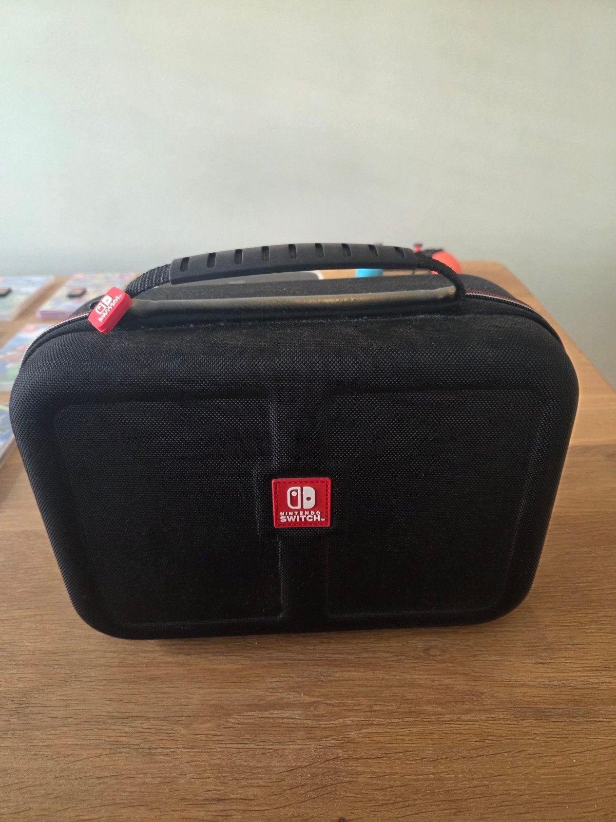 Foto 5 van Nintendo Switch OLED + accessoires (games los te koop)