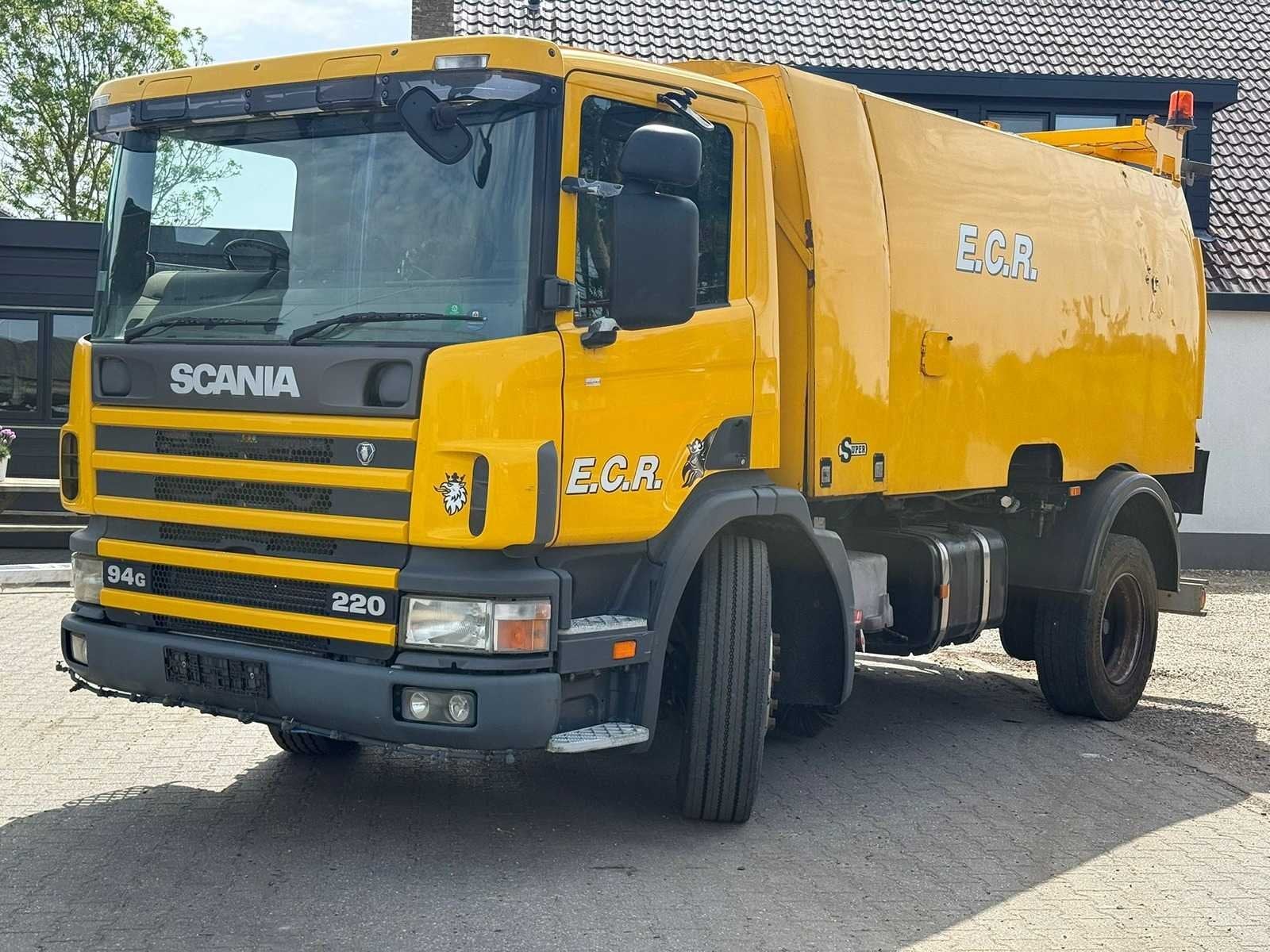 Scania - 94G 220 Veegtruck - Vrachtwagen, Scania, Overige brandstoffen, Bedrijf, Te koop