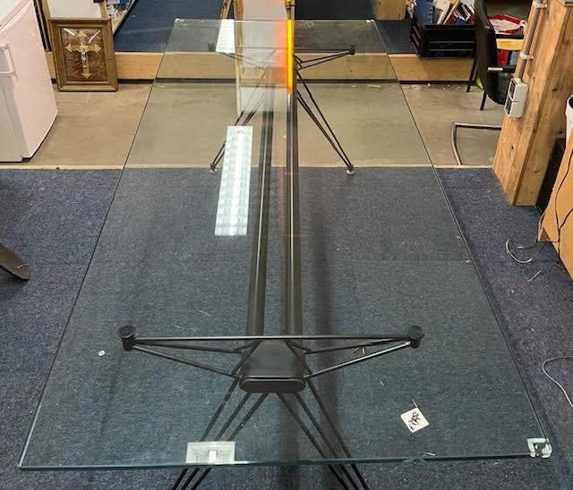 Design glazen tafel met zwart metalen onderstel, Huis en Inrichting, Tafels | Eettafels, Ophalen, Gebruikt, 200 cm of meer, 50 tot 100 cm
