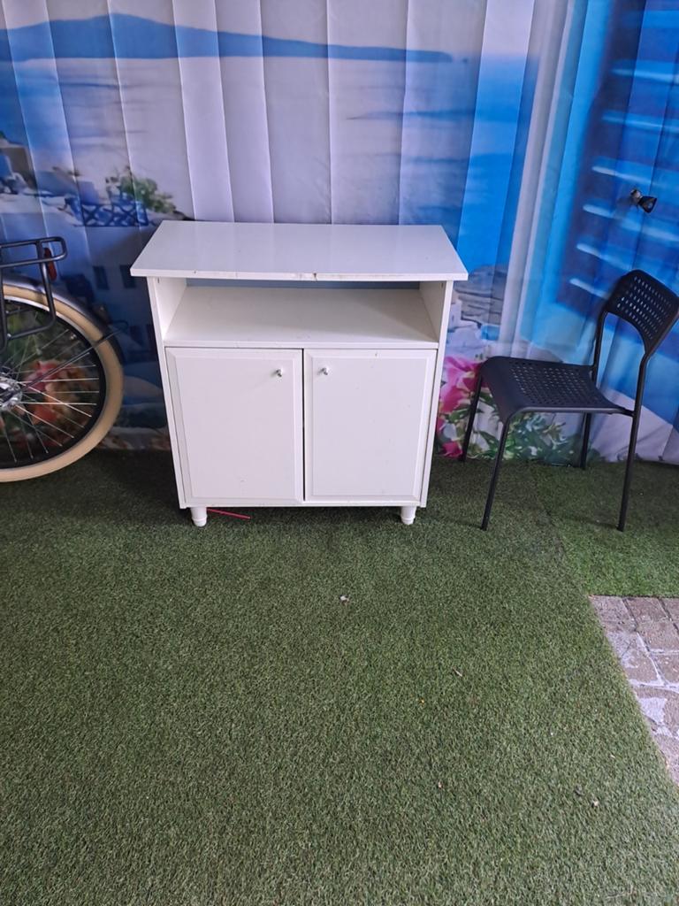 Gratis hemnes dressoir, Kinderen en Baby's, Kinderkamer | Commodes en Kasten, Gebruikt, 90 tot 105 cm, 75 tot 100 cm, 50 tot 70 cm