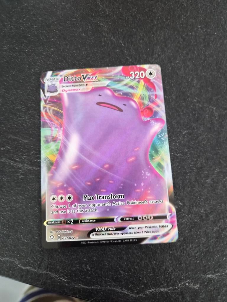 Ditto VMAX Pokémon kaart (050/072), Hobby en Vrije tijd, Verzamelkaartspellen | Pokémon, Ophalen of Verzenden, Zo goed als nieuw