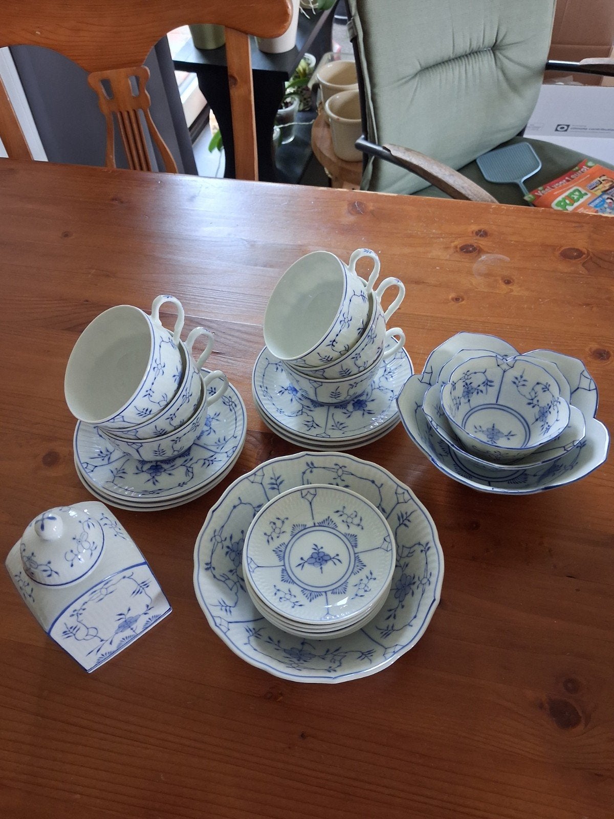 Warnecke Friesisch blau theeservies., Huis en Inrichting, Ophalen, Zo goed als nieuw, Overige stijlen, Kop(pen) en/of Schotel(s)