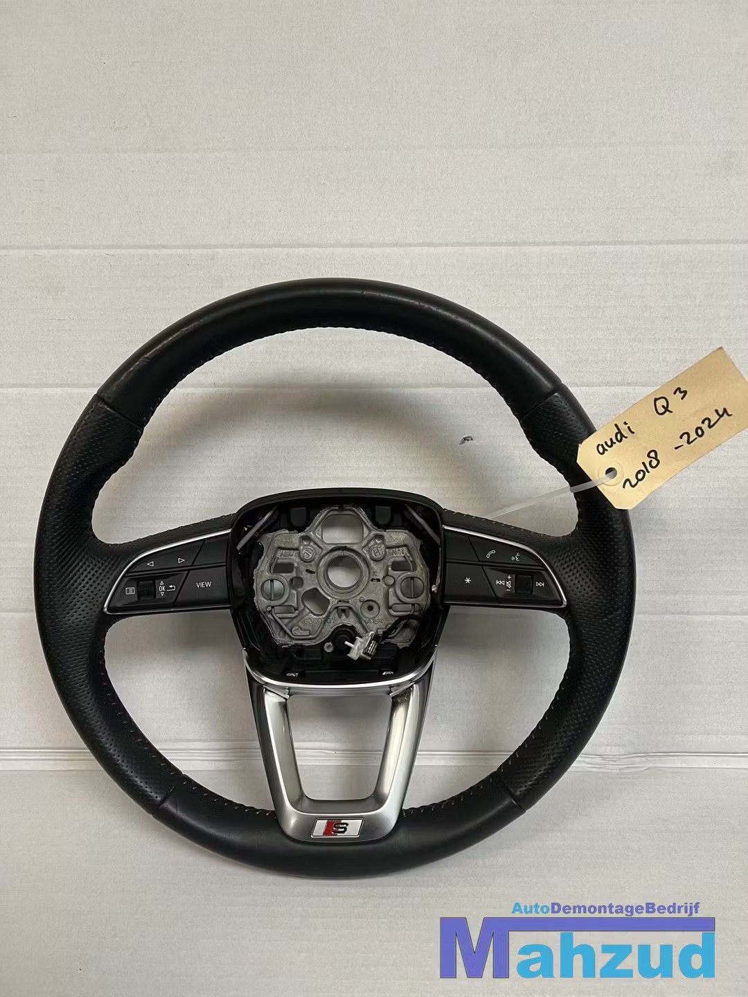 AUDI Q3 Leer s line stuurwiel stuur 2018+, Auto-onderdelen, Besturing, Gebruikt, AUDI AG, Auto-Union-Strasse 1
85045  Ingolstadt, DE