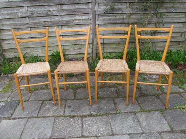 Leuke set van 4 vintage eetkamer stoelen, stijl Gio Ponti, Gebruikt, Overige kleuren, Hout, Vier