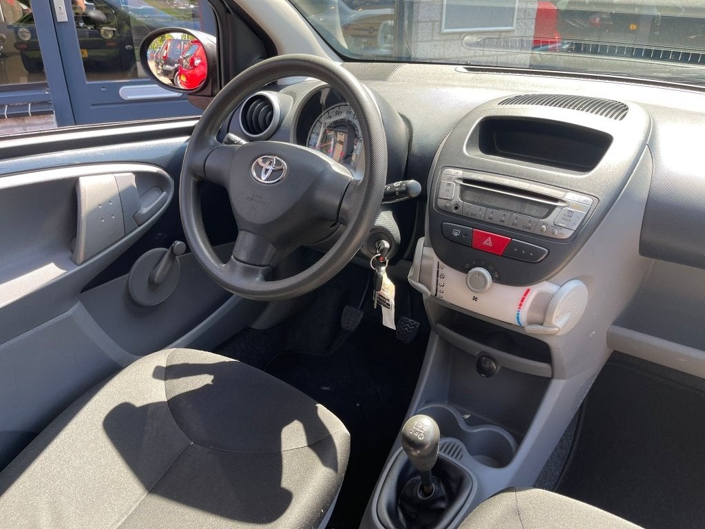 Toyota Aygo 1.0-12V 3Drs Nieuwe apk Beurt NAP (bj 2006), Auto's, Gebruikt, 765 kg, 4 stoelen, 68 pk
